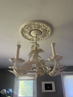 Design Classics white floral chandelier – UL listed – works great