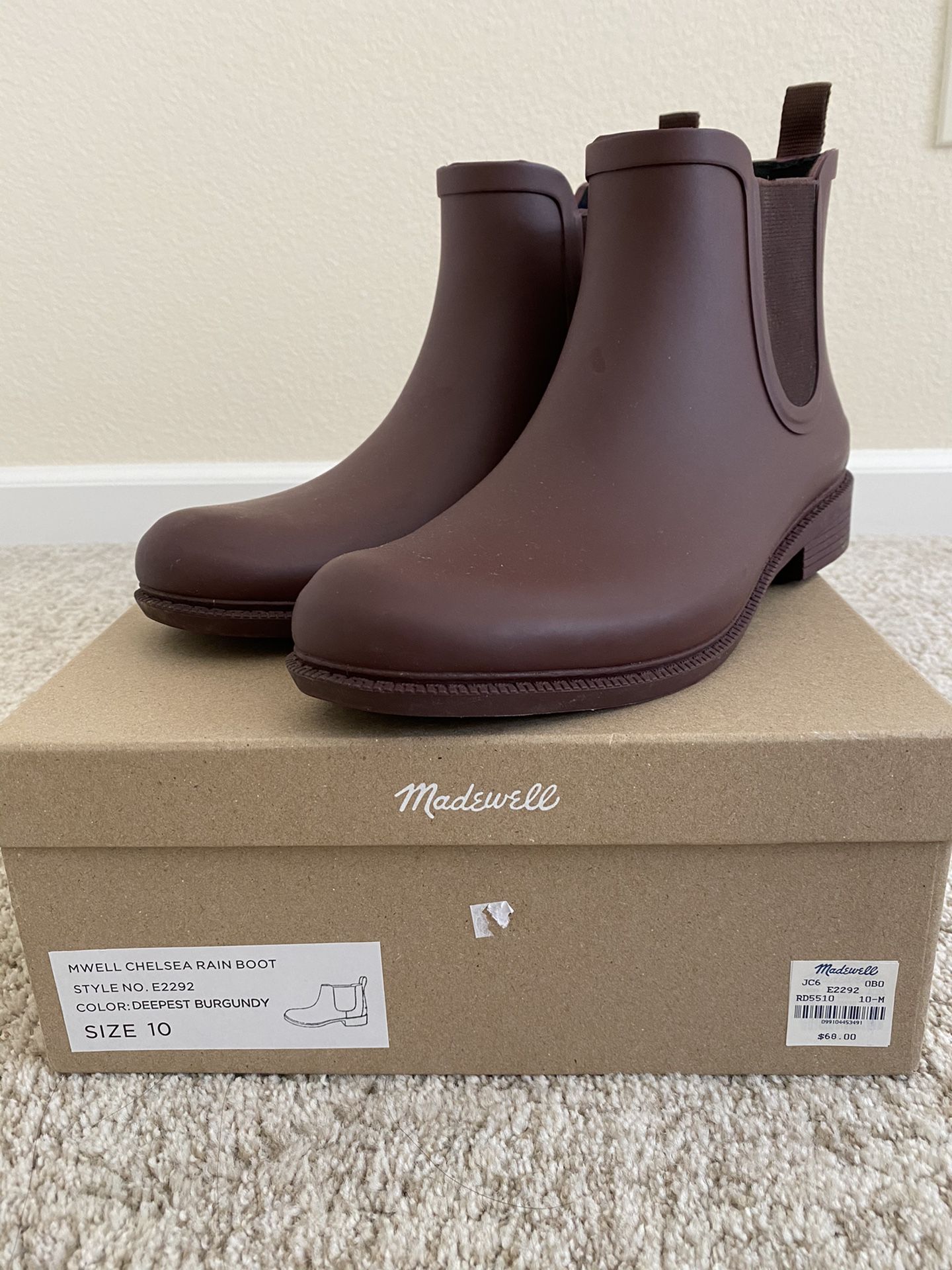 Madewell women’s Chelsea rain boots/booties. Size 10