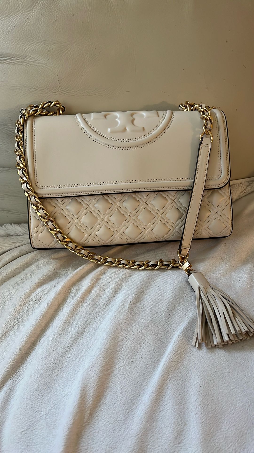 Tory Burch, Ivory with gold hardware