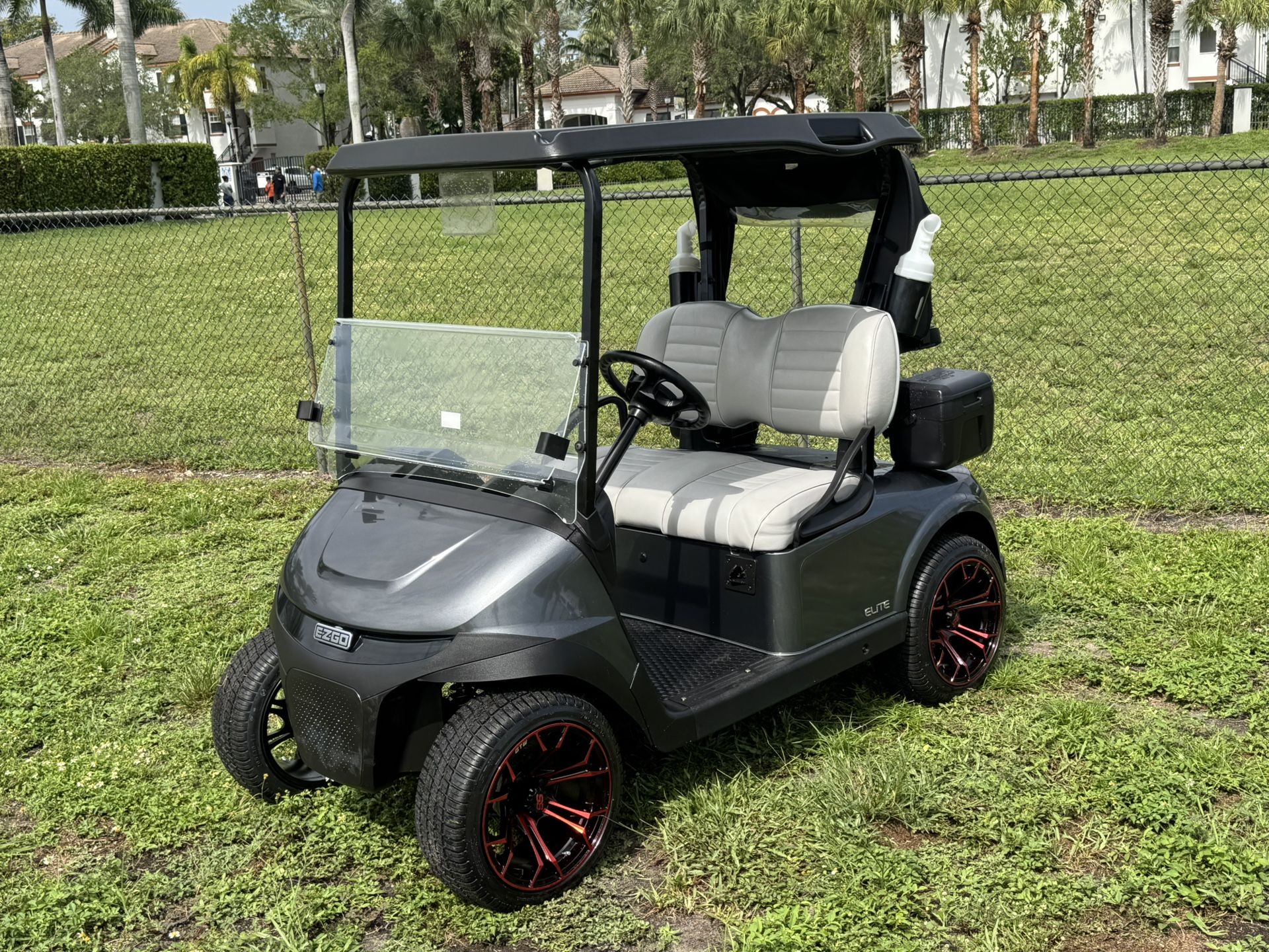 2024 Ezgo Rxv Elite Lithium Golf Cart 30 Mph Like New Condition