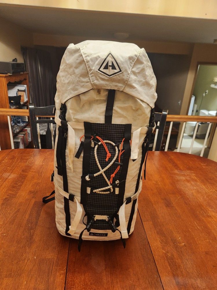 Hyperlite Mountain Gear Halka 55 Size Large