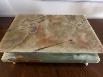 vintage green onyx stone jewelry box