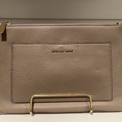 Michael Kors Clutch