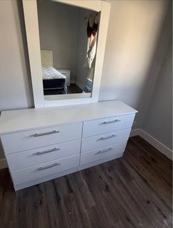 ⚪️ DRESSER WITH MIRROR // CÓMODA CON ESPEJO ⚪️