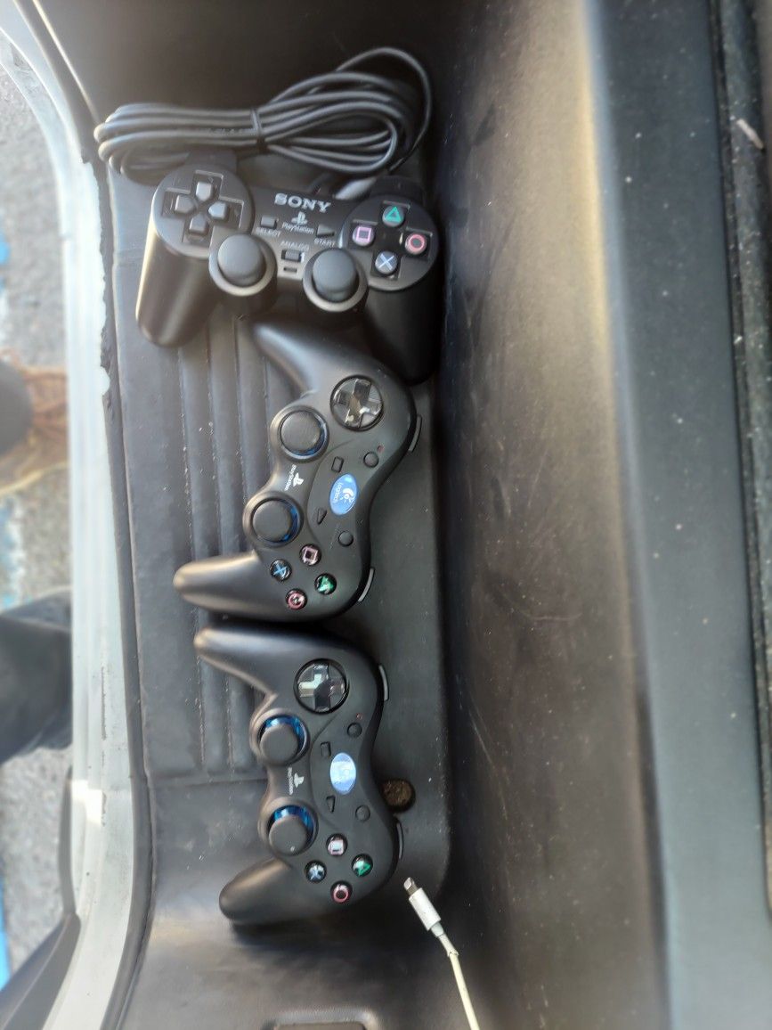 Playstation Controller's