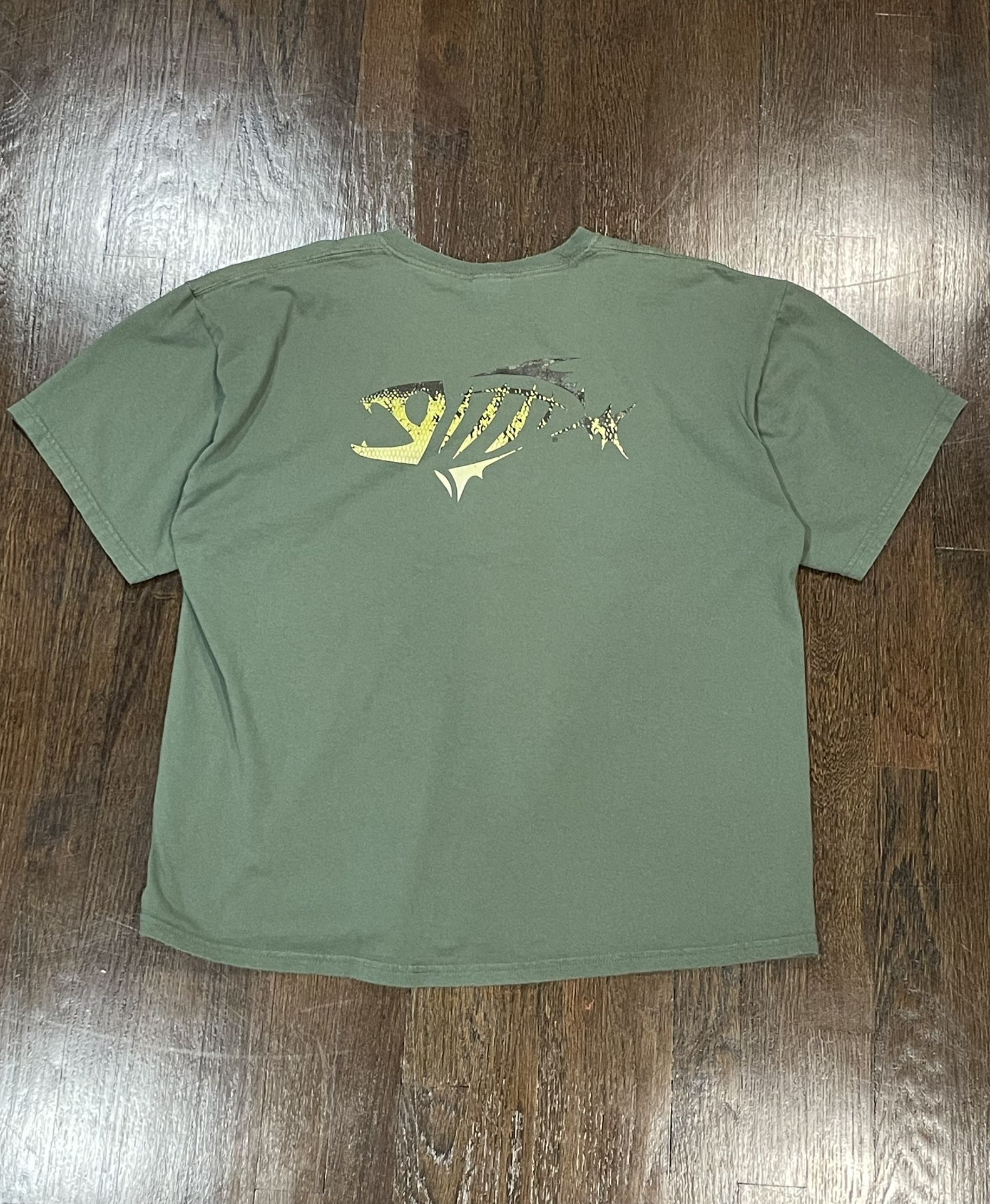 Green and yellow fish graphic tee
