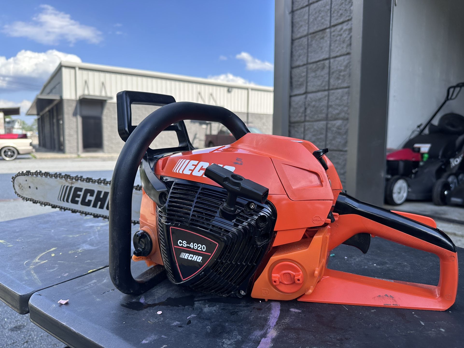 Commercial Chainsaw 20in
