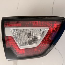 OEM Tail Light Left Driver LED Brake Lamp For 13-17 Chevrolet Traverse (contact info removed)7✅