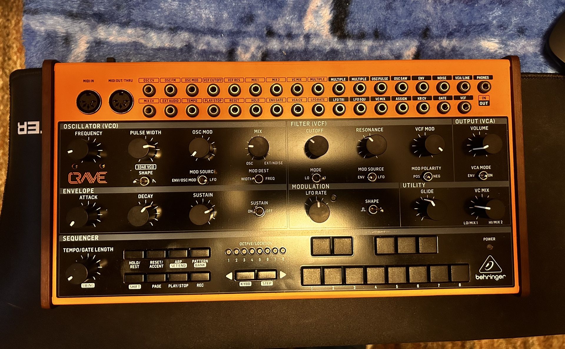 Behringer Crave