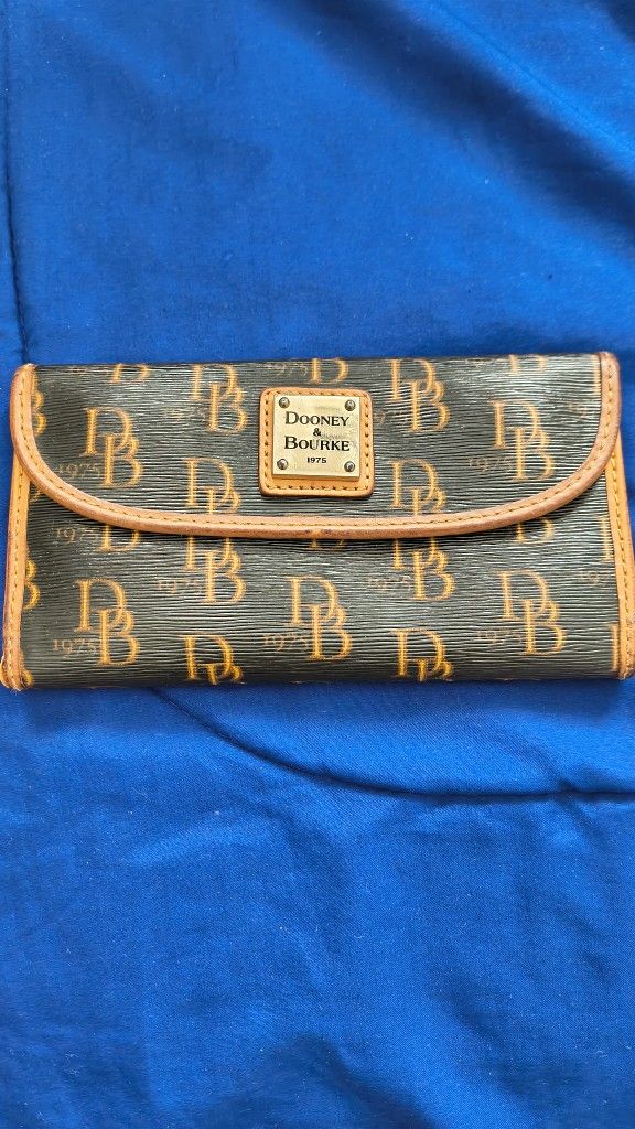Dooney & Bourke Wallet