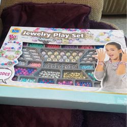 JEWELRY PLAY SET 😊