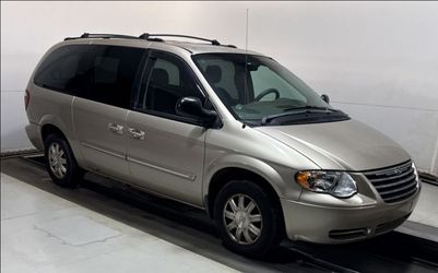2005 Chrysler Town & Country