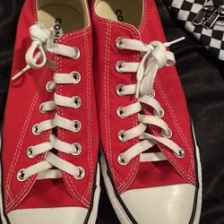 Women’s Shoes Size 10 Converse 