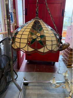 Tiffany-style Chandelier