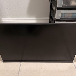 2 PC monitors 24 Inch 