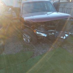 1998 Chevy 1500 4x4 For Parts 