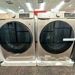 WASHER AND DRYER SET