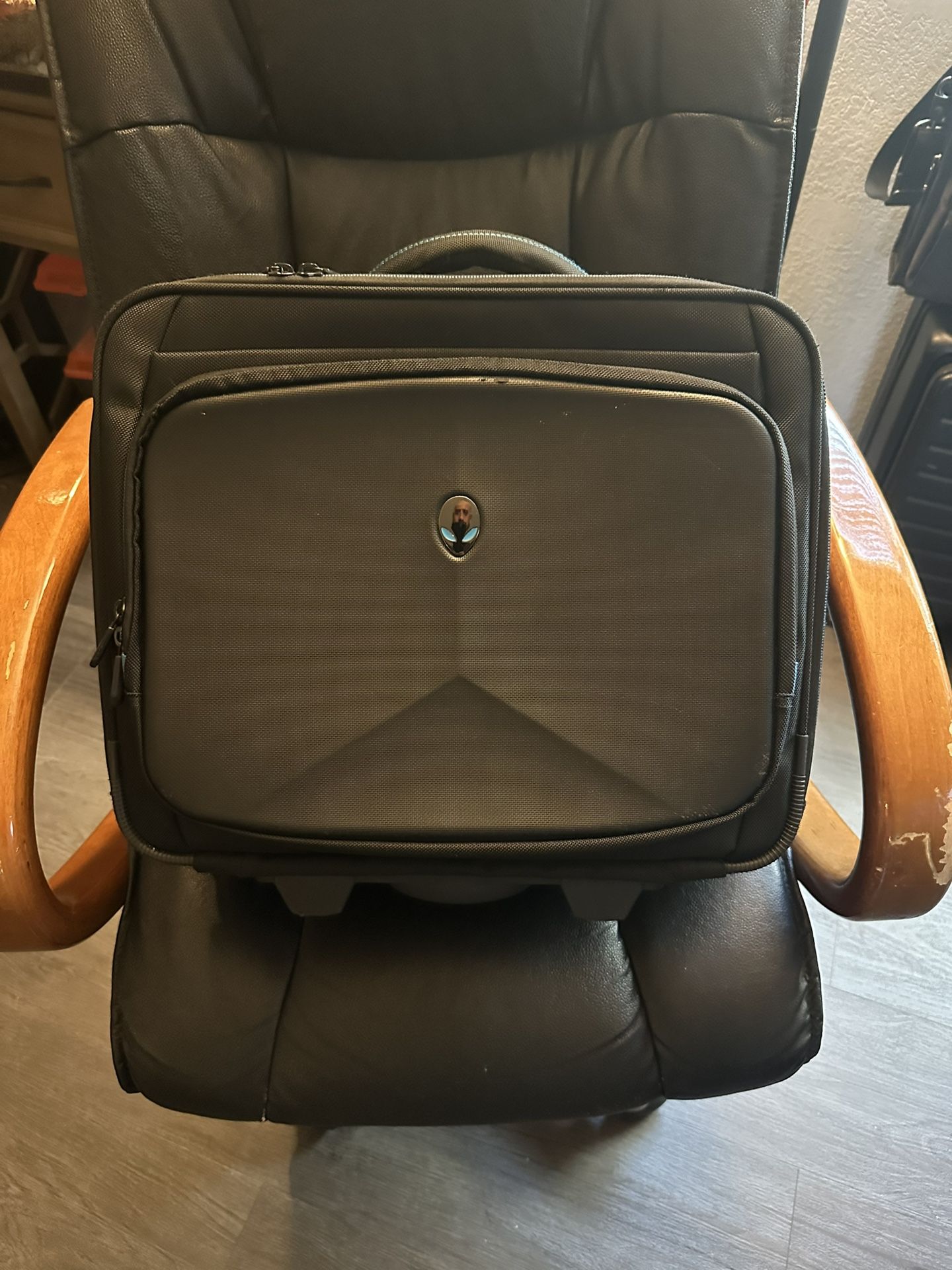Alienware Rolling Bag