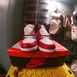 Air Jordan Retro 1 Lost & Found - Size 7Y - DS - AJ1