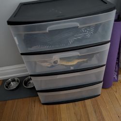 4 Drawer Stackable Rubbermaid storage
