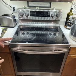 Electric LG Stove And Electric Dryer