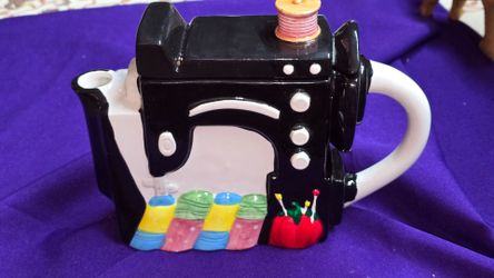 Vintage Wang's International Ceramic Sewing Machine Teapot, 1990s A111P120