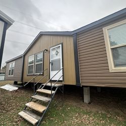 CASA CON TERRENO MENOS DE 200k!