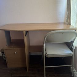 Free - Desk And Folding Chairs 