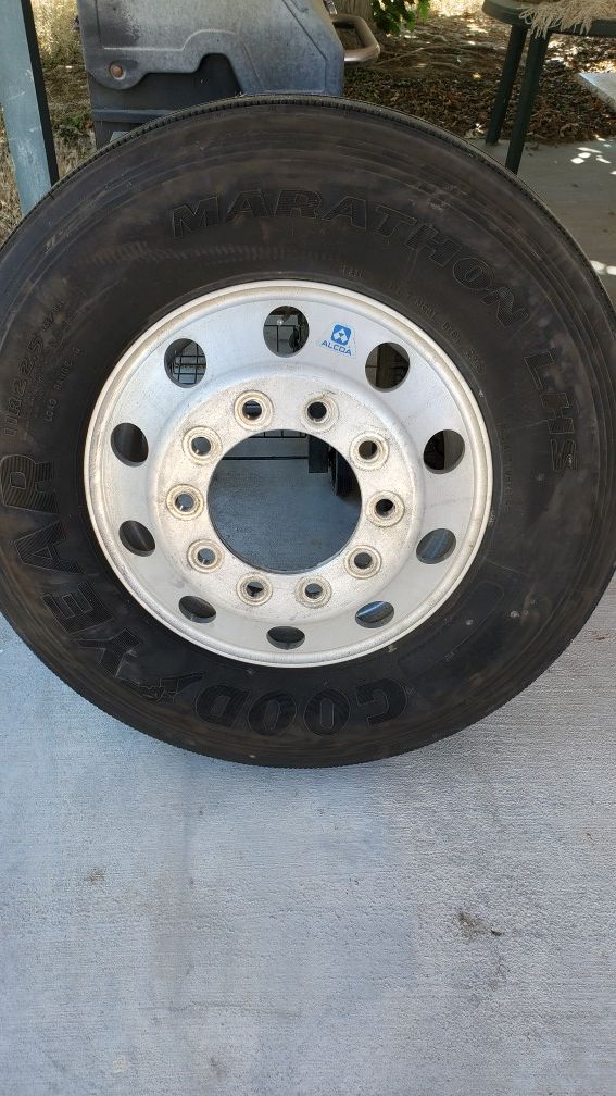 Semi truck wheels and tires for Sale in Las Vegas, NV OfferUp