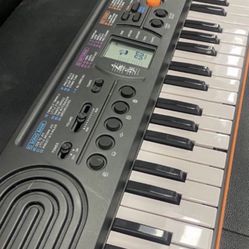 CASIO PIANO KEYBOARD 