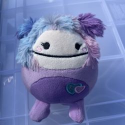 NWT Squishmallow 4.5” EDEN The Purple Bigfoot Valentines Hearts Pink Blue Hair