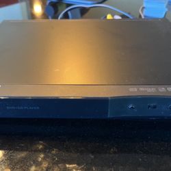 LG DP122 DVD/CD Player