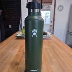 Green Hydro Flask 24 oz