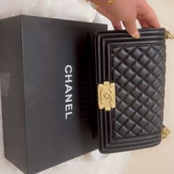 Channel Purse 