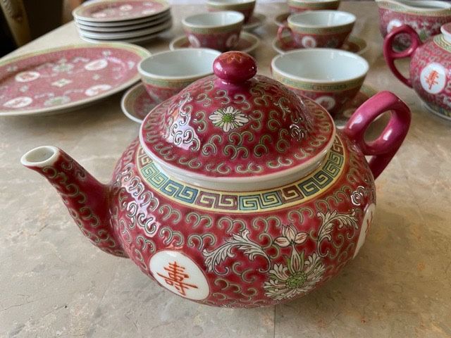 22 Vantage Chaniese Tea Set 