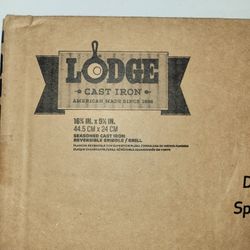 Lodge Cast Iron Skillet 