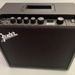 Fender Mustang LT25