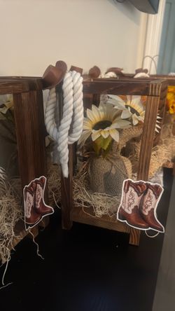 Western centerpieces