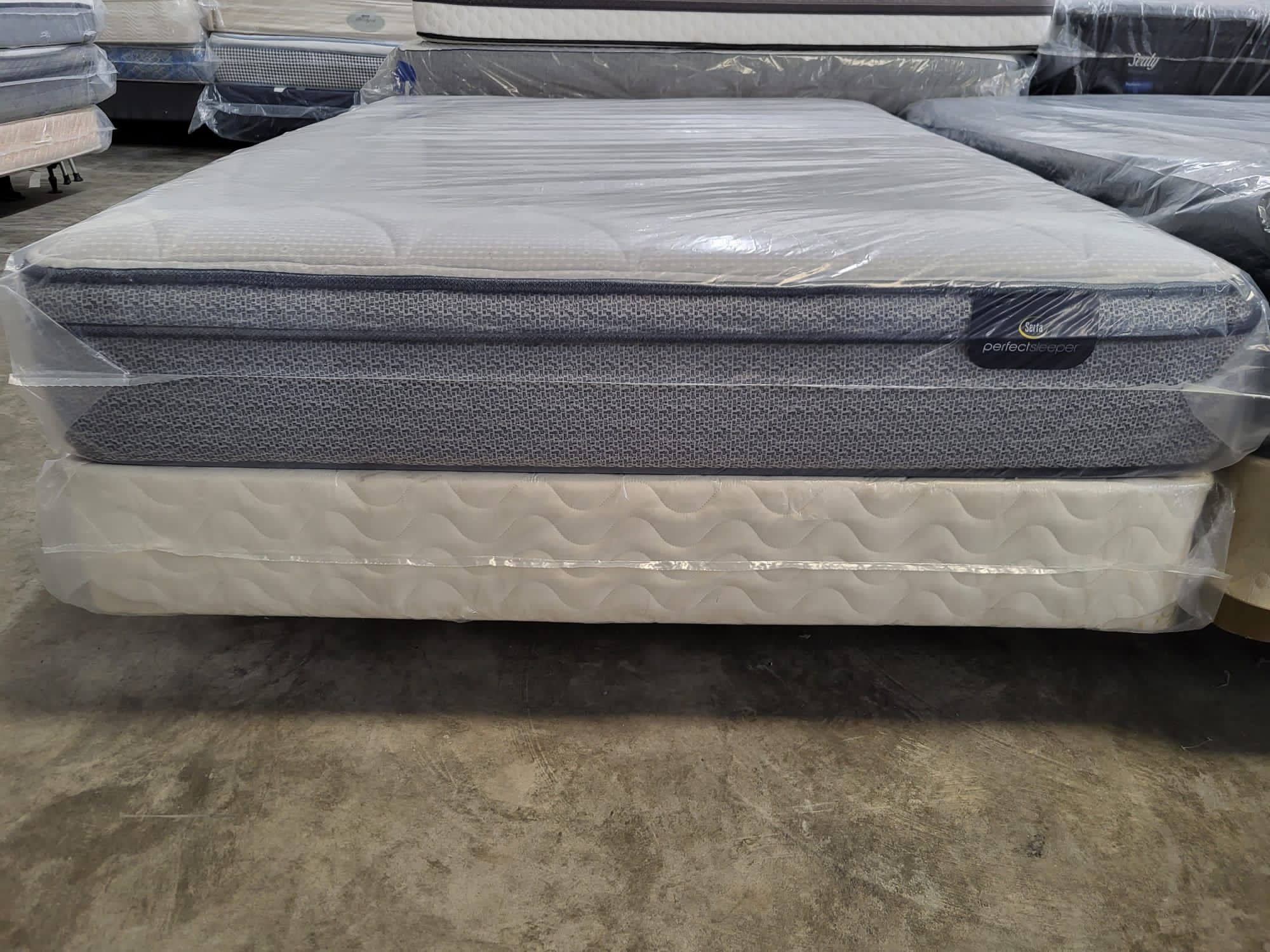 SERTA PERFECT SLEEPER PILLOW TOP MATTRESS AND BOX SPRING QUEEN SIZE 🚚🚚 FREE DELIVERY 🚚🚚
