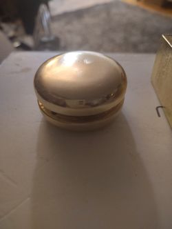 Golden Yoyo