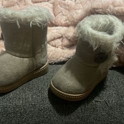 Pawned Boots 6c