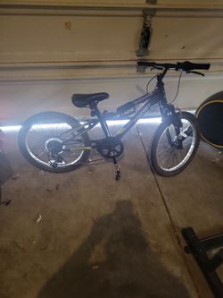 Dynacraft mountain bike 18