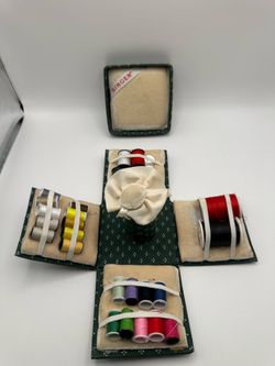 Adorable Singer Sewing Cube Kit Green Fabric Cover Collapsible ~ Vintage