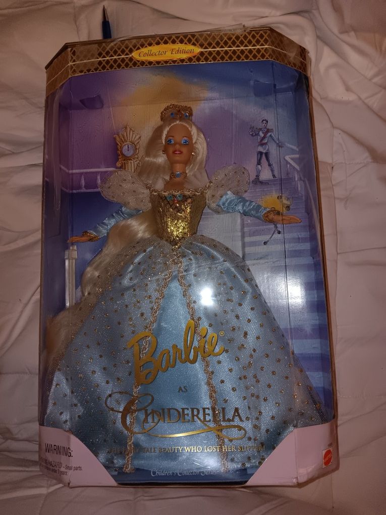 Vintage 1996 Cinderella Barbie 