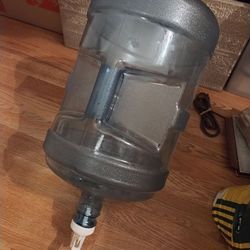 5 gallon water bottle with stand and spigot