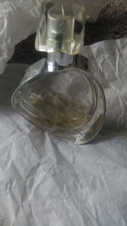 Elizabeth Arden Untold Perfume