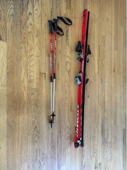 Red skis