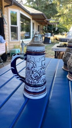 1976 Avon Mountain Wildlife collectible beer stein $10