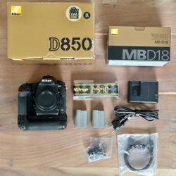 Nikon D850 with original packaging + battery grip MB- D18