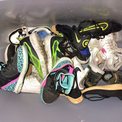 Tub Of Kids Designer Shoes Pick Up Only